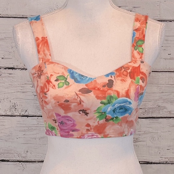 I. JOAH Tank Top Cropped Floral-Small - Picture 1 of 2